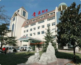 實力坑夫 美食博主網上炫耀醫生丈夫收禮 其夫被停職調查