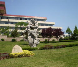 青島大學(xué)留學(xué)班的學(xué)生語言不達(dá)標(biāo)可以出國嗎