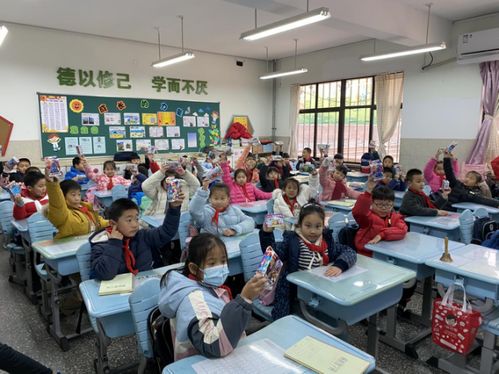 瓦力工廠機器人編程課程走進青島嘉峪關學校二年級一班